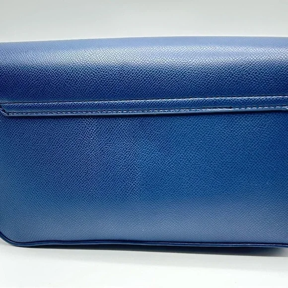 NWT Badgley Mischka Large Crossbody Bag MSRP $130🔥🔥 - Picture 2 of 3